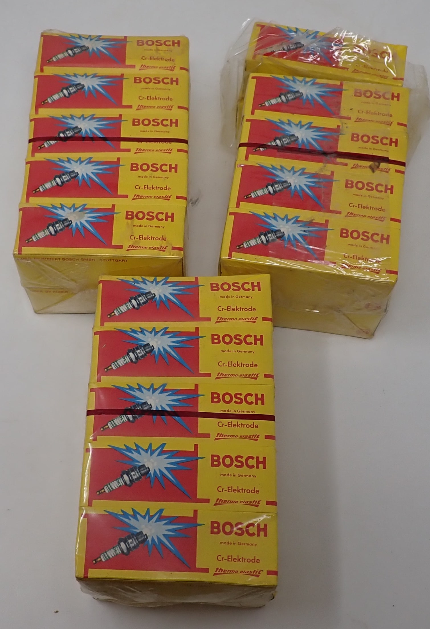 Bosch New Old Stock Spark Plugs Ski Doo ? (1 of 2)