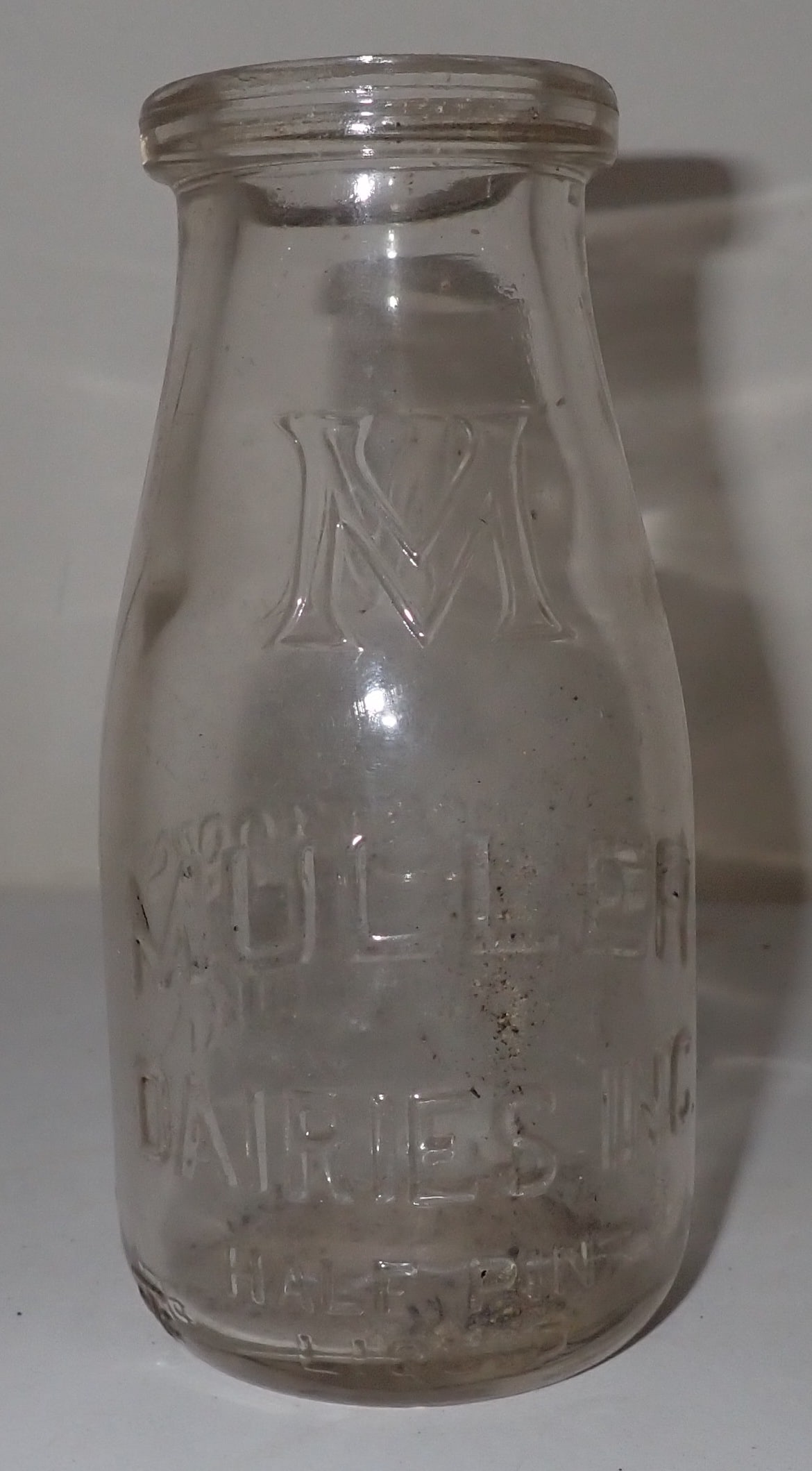 Muller Dairies New York Half Pint Milk Bottle (1 of 2)