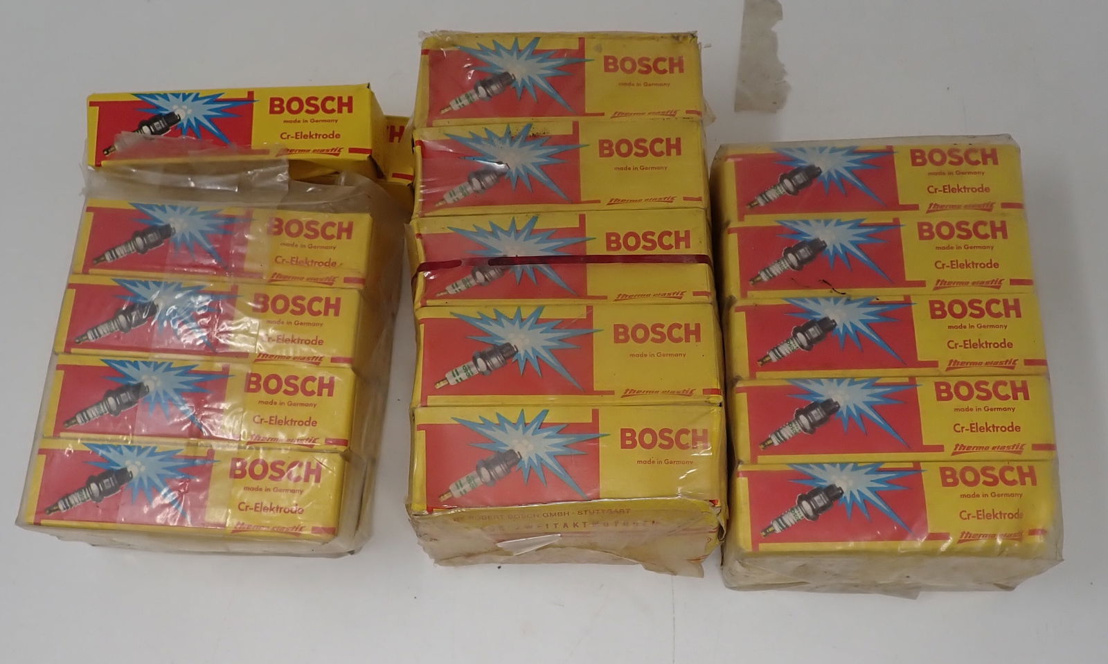 Bosch Ski Doo Snowmobile Spark Plugs (1 of 3)