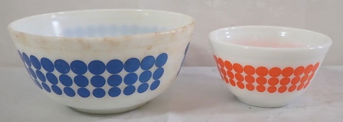Pyrex Polka Dot Mixing Bowls