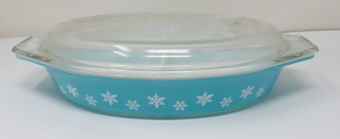 Pyrex 1 1/2 Quart Divided Dish