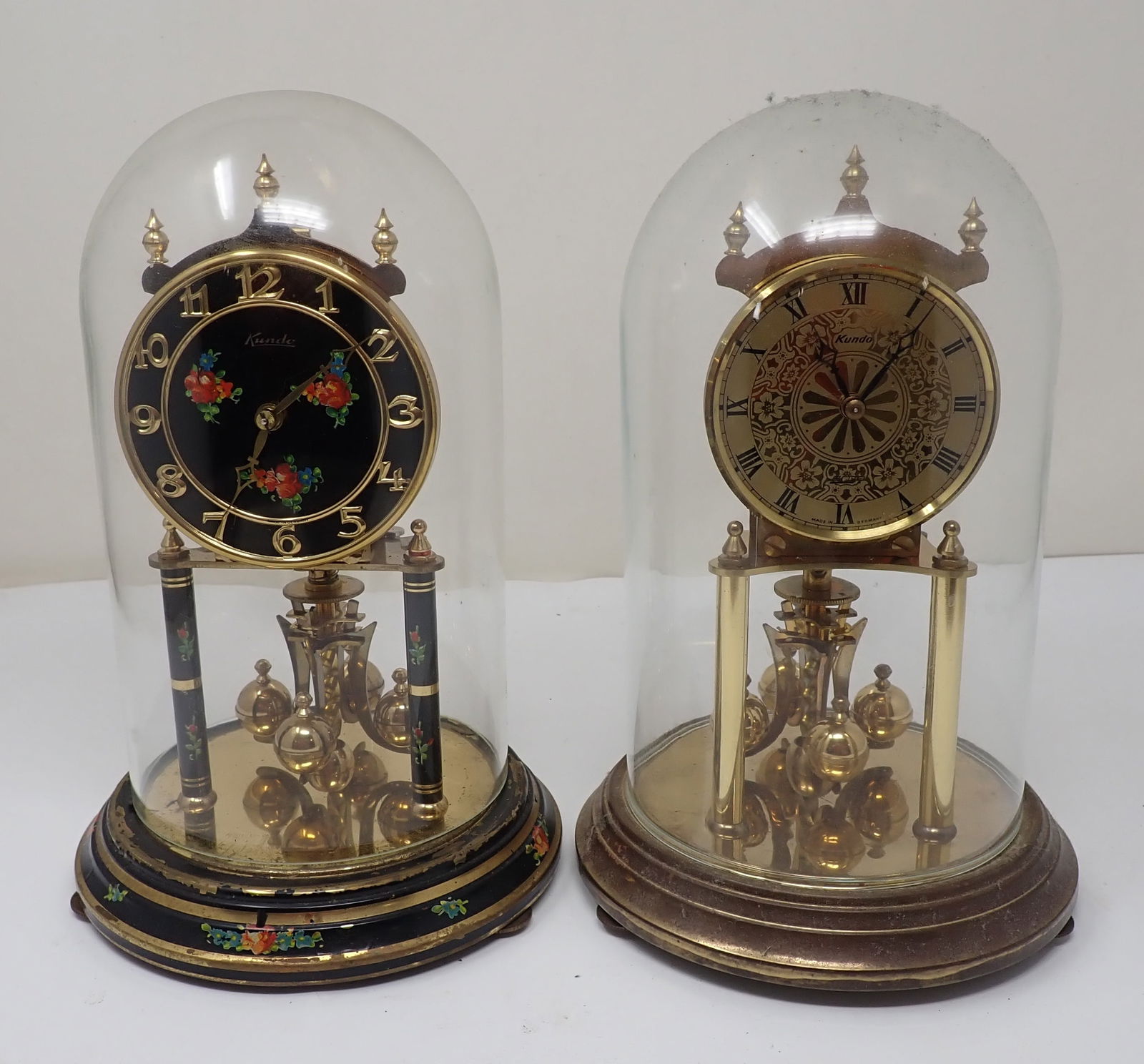 2 Kundo Anniversary Clocks (1 of 5)