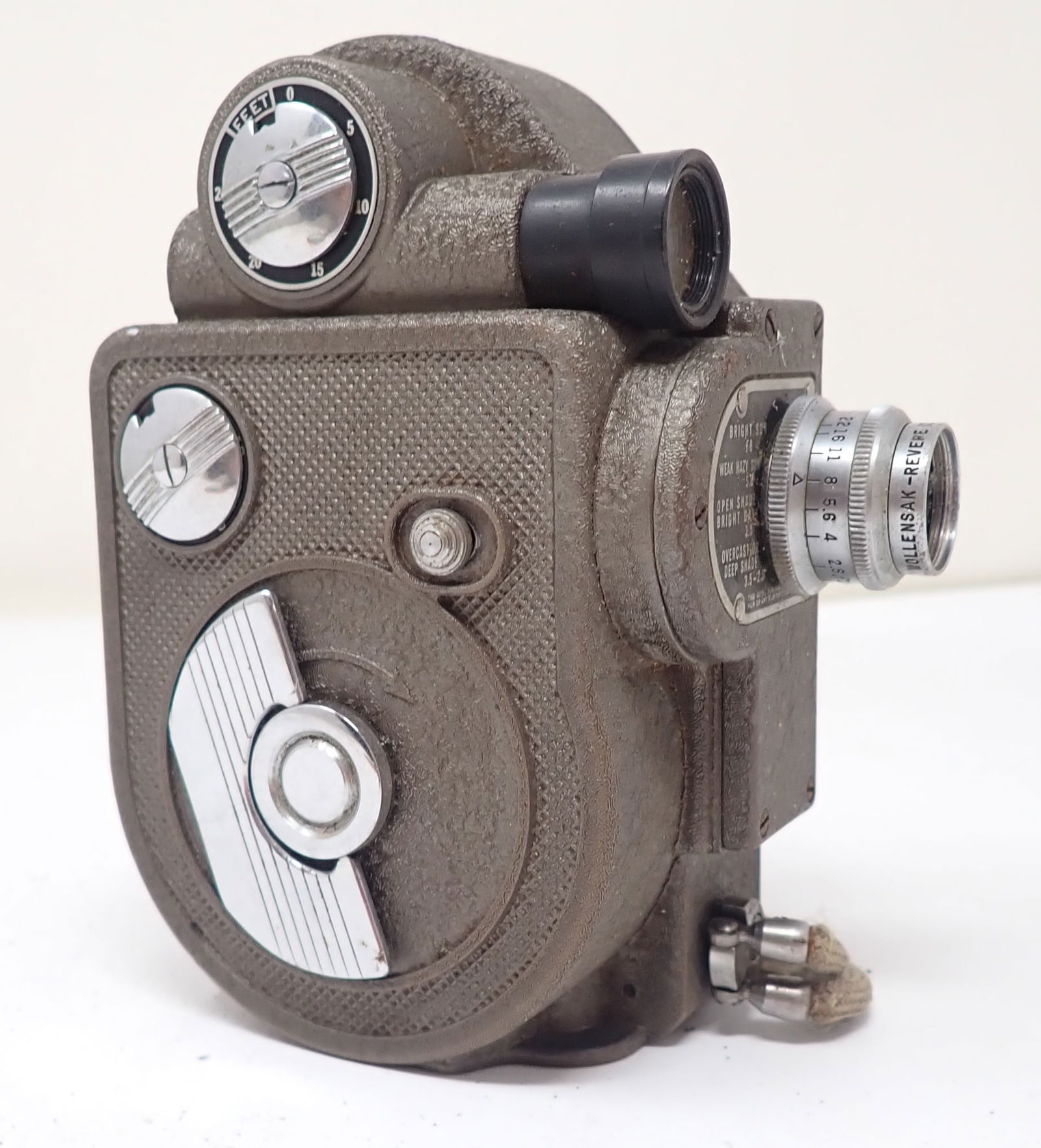 Revere Eight Model 88 Movie Camera (1 of 4)
