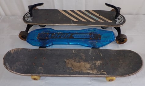 3 Skateboards