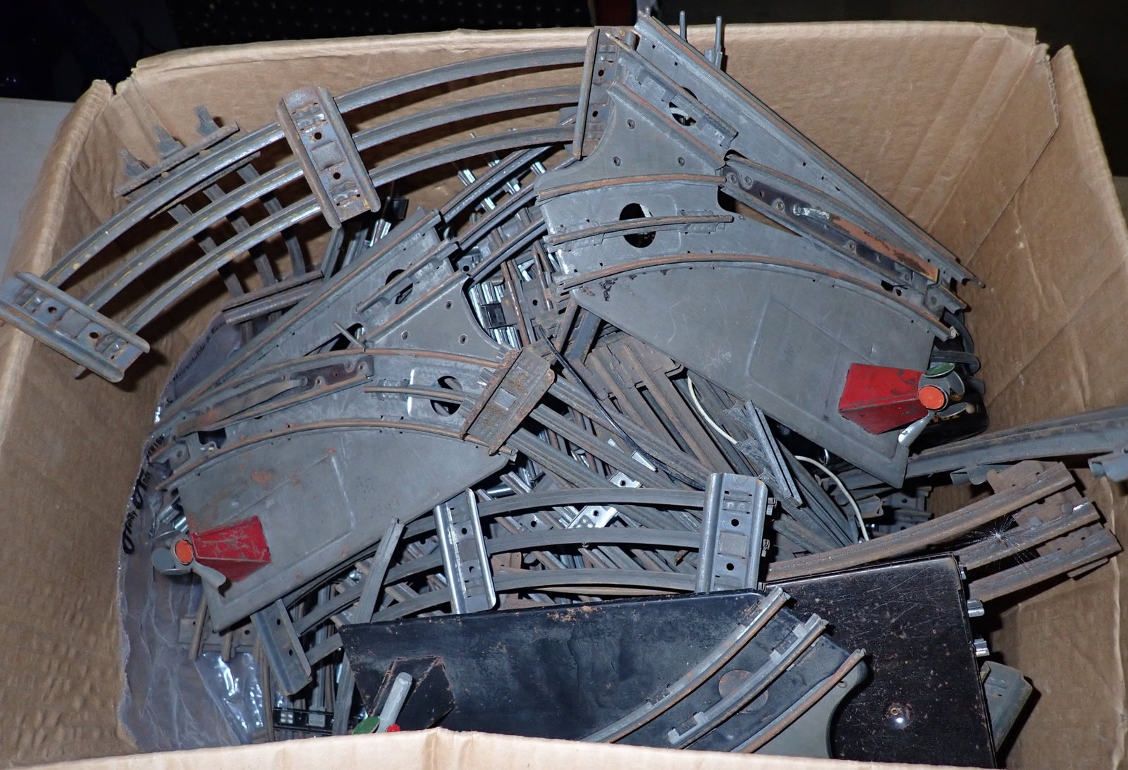 Train Track & Transformer: NO in house shipping !