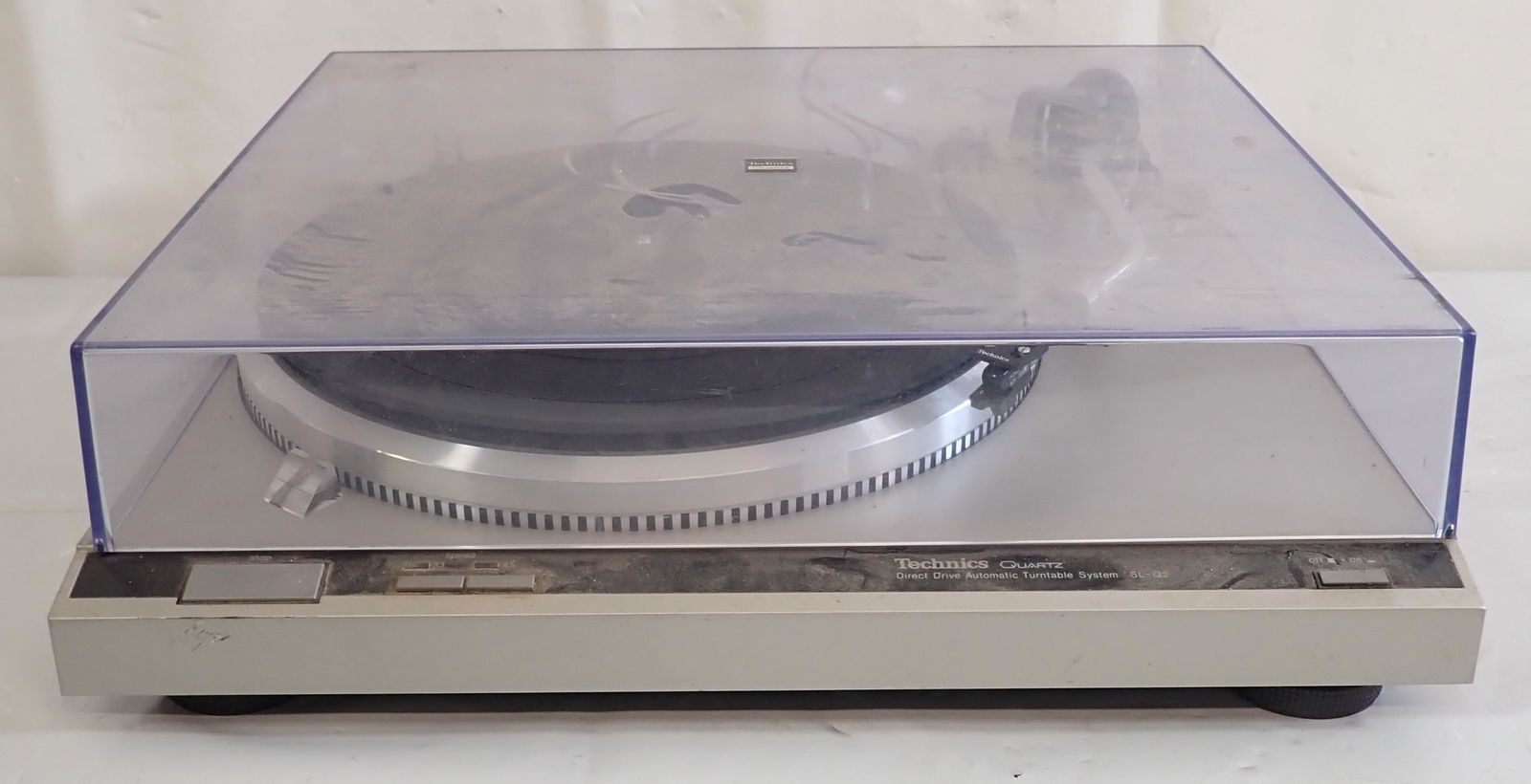 Technics SL-Q2 Turntable (1 of 7)