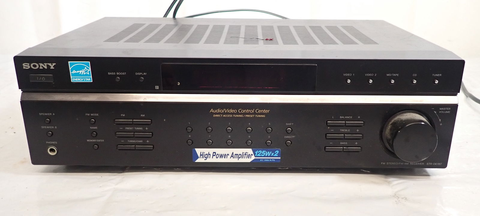 Sony STR-DE197 Stereo Receiver (1 of 3)