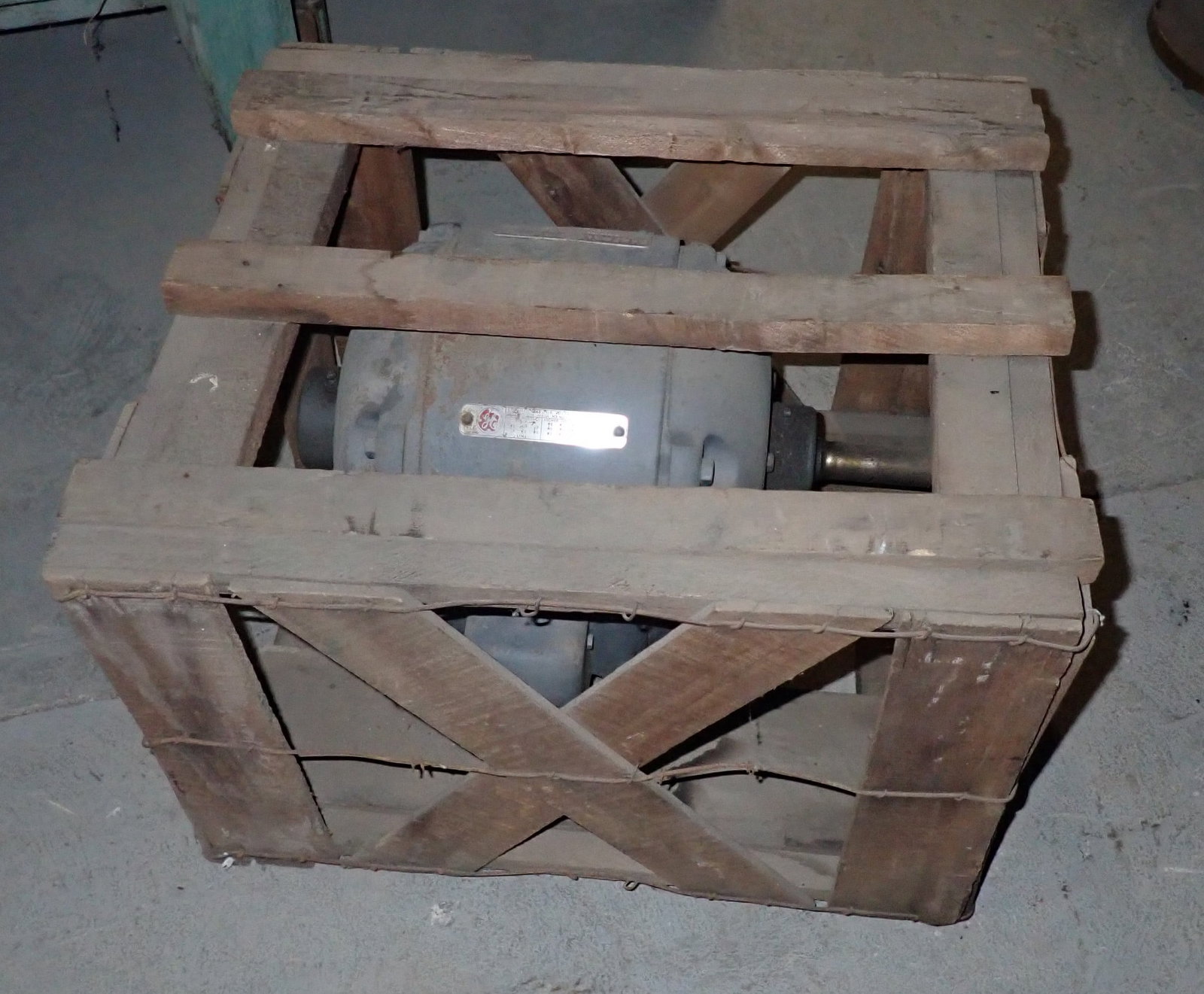 Crated General Electric 2hp Electric Motor: NO in house shipping !