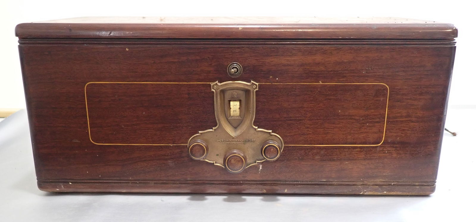 American Bosch Model 38 Radio (1 of 9)