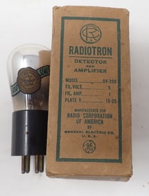 Radiotron UV-200 Tube