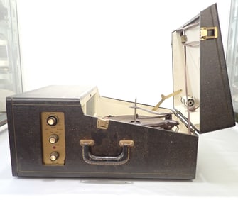 Pilot Model PT-1015 Encore Phonograph Turntable