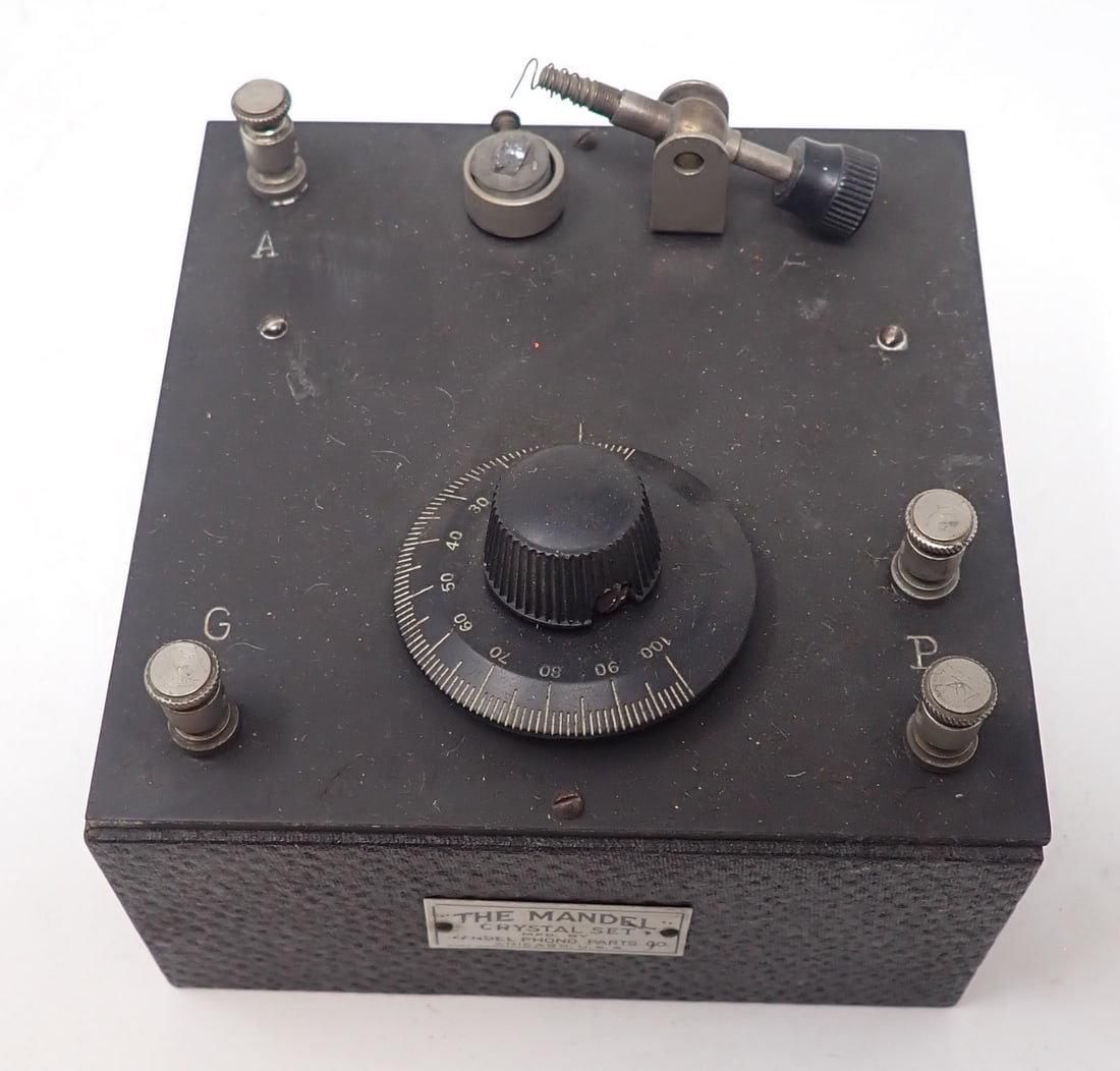 Mandel Crystal Set Radio (1 of 3)