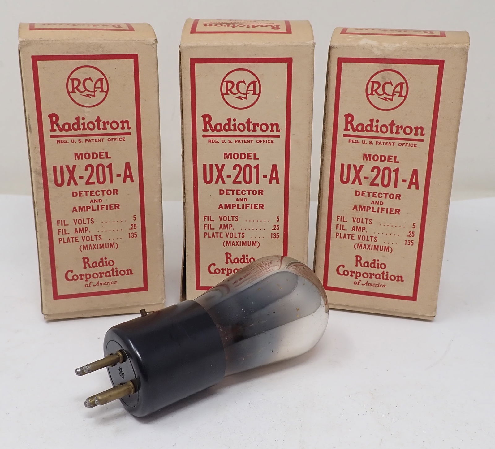 3 Radiotron RCA UX-201-A Radio Tubes (1 of 3)