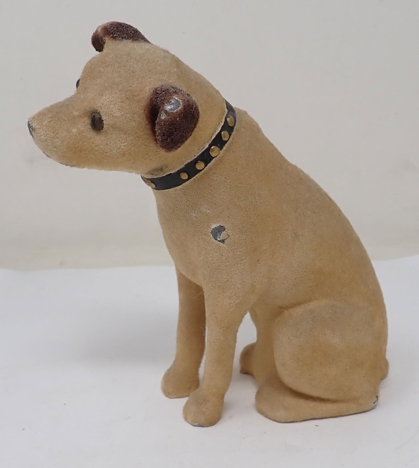 RCA Victor Dog Bank (1 of 4)