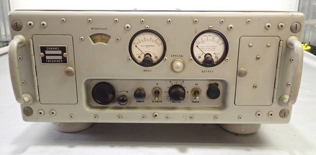 Navy Dept Radio Receiving Set AN/URR-35B: Federal Telephone & Radio Company - No in house shipping !