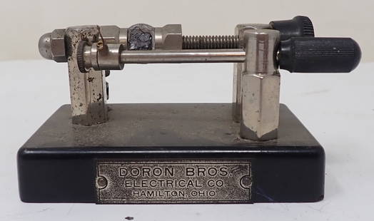 Doran Bros Crystal Receiver: Apprx 2 1/4" x 3 1/2". Shipping available