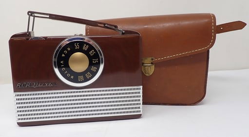 RCA Victor B-411 Portable Radio