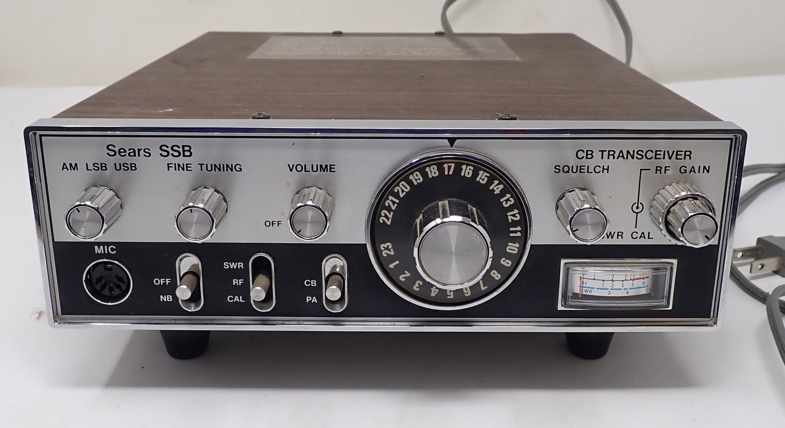 Sears SSB Model 934 CB Radio: Shipping available