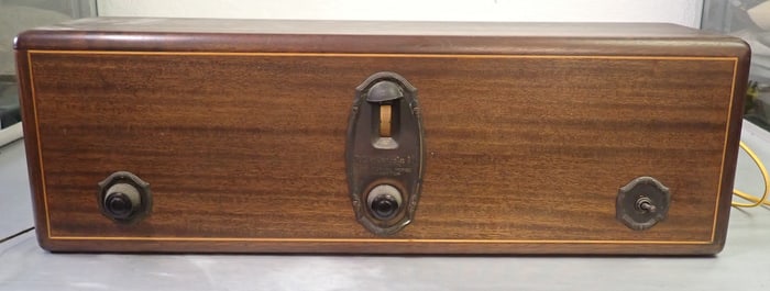 RCA Radioala Tube Radio Receiver