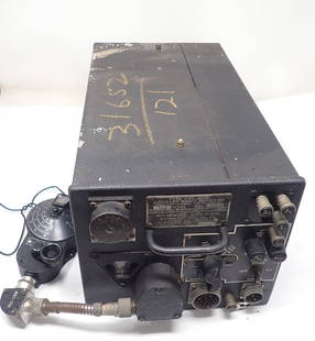 RCA Aircraft Radio Receiver & Tuning Head Navy Dept: Receiver Type CRV-46151 . Tuning head CRV-23253. No in house shipping