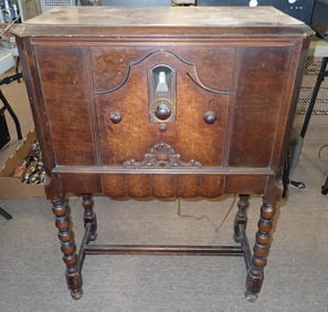 Philco Floor Model Radio