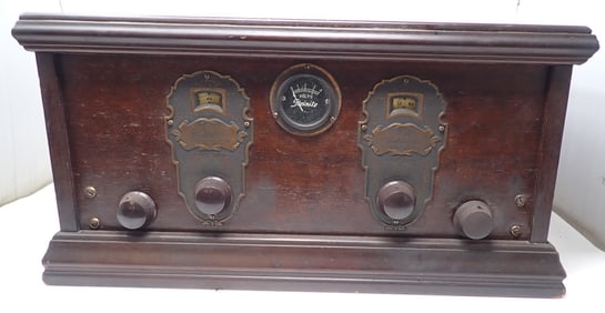 Steinite Tube Radio