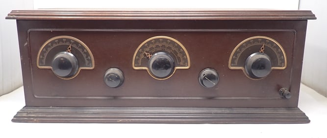 Stewart Warner Model 300 Radio