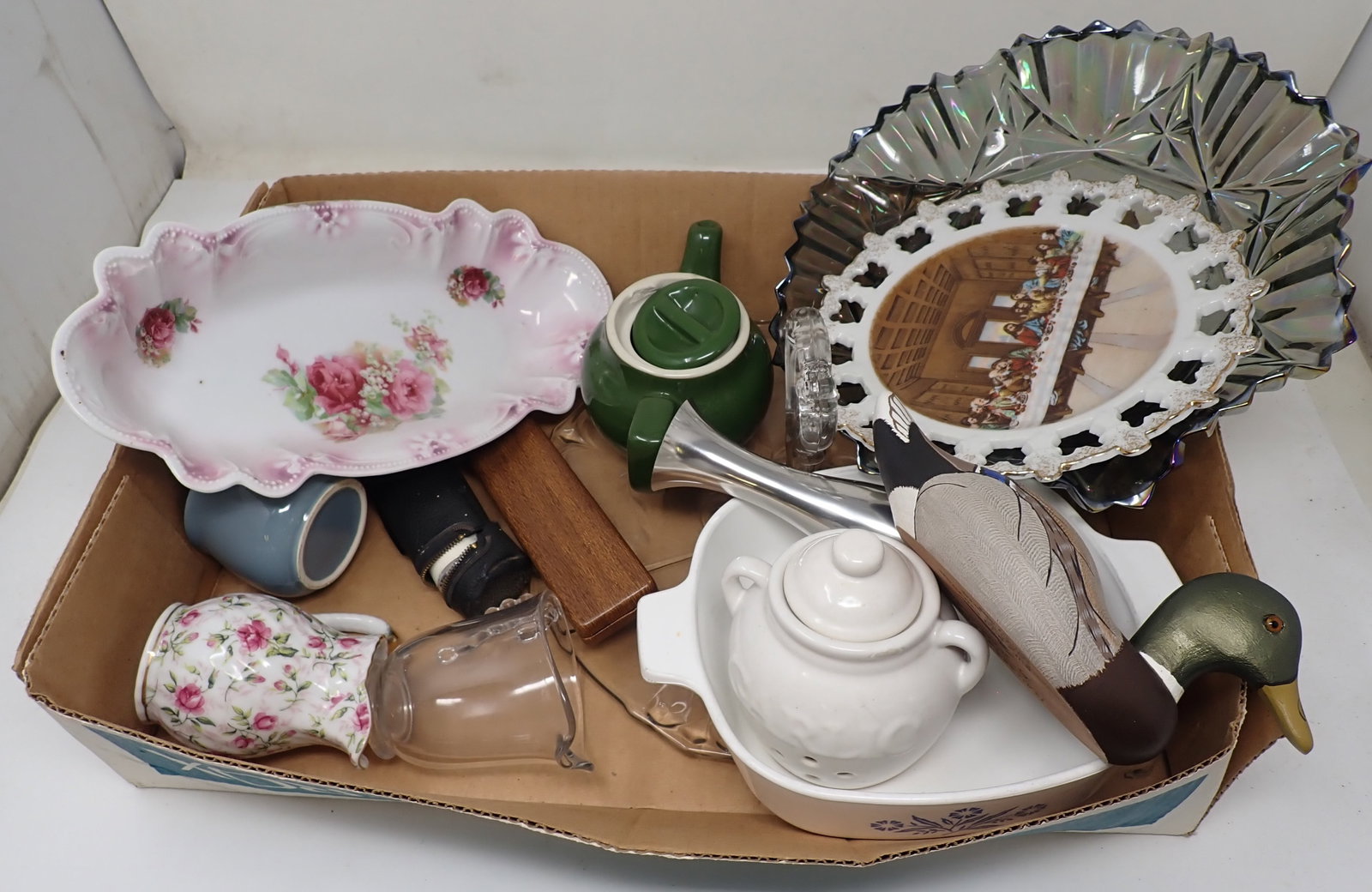 Teapot & Misc Glassware: Must take all ! No in house shipping !