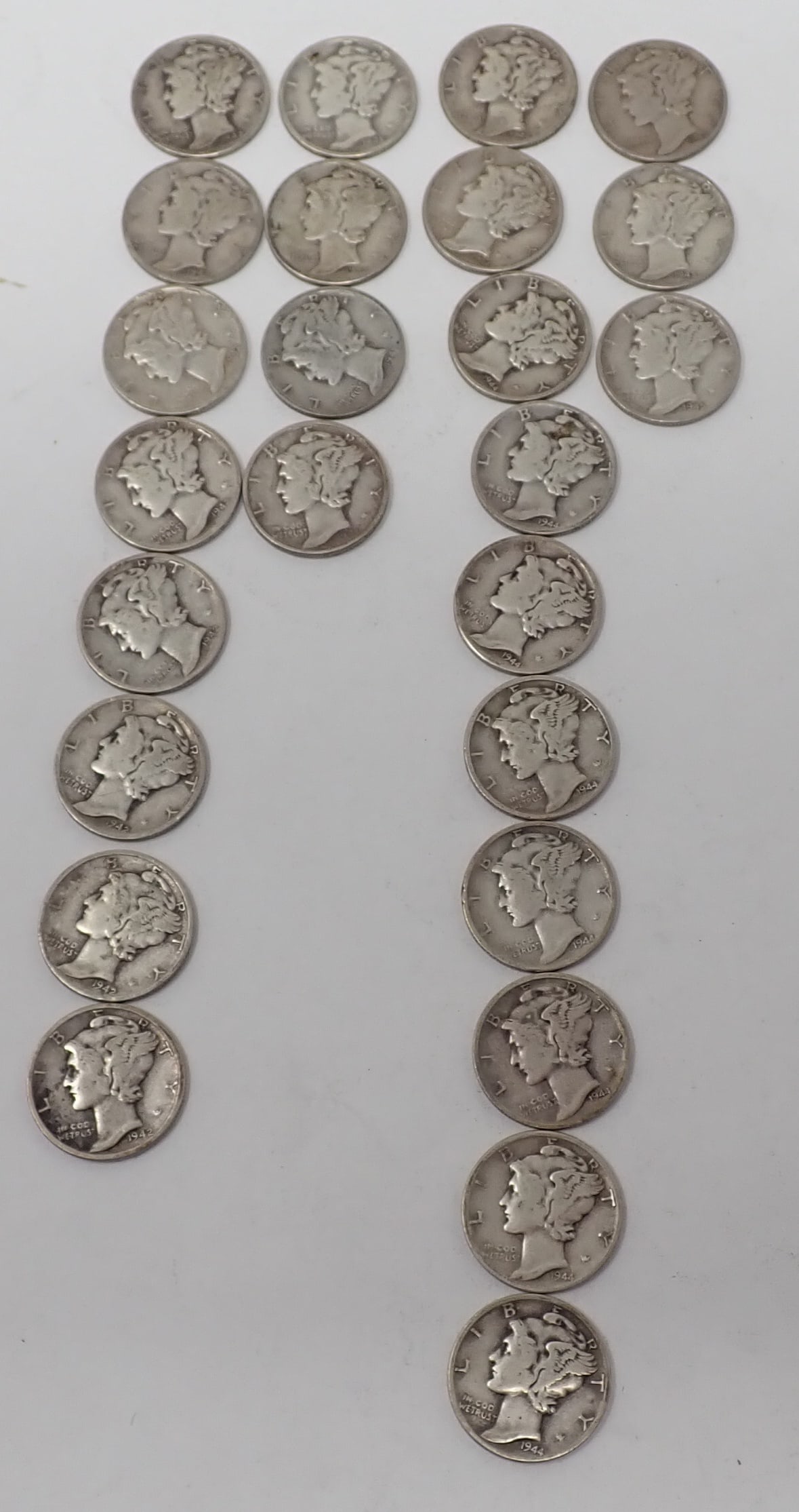 1942 1943 1944 1945 Silver Mercury Dimes (1 of 8)