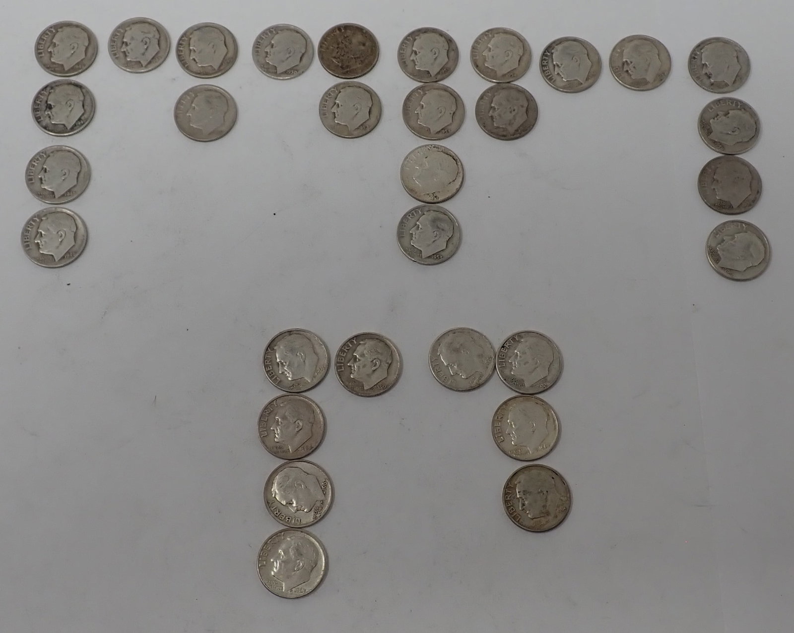 (31) 1940's - 1960's Roosevelt Silver Dimes (1 of 12)