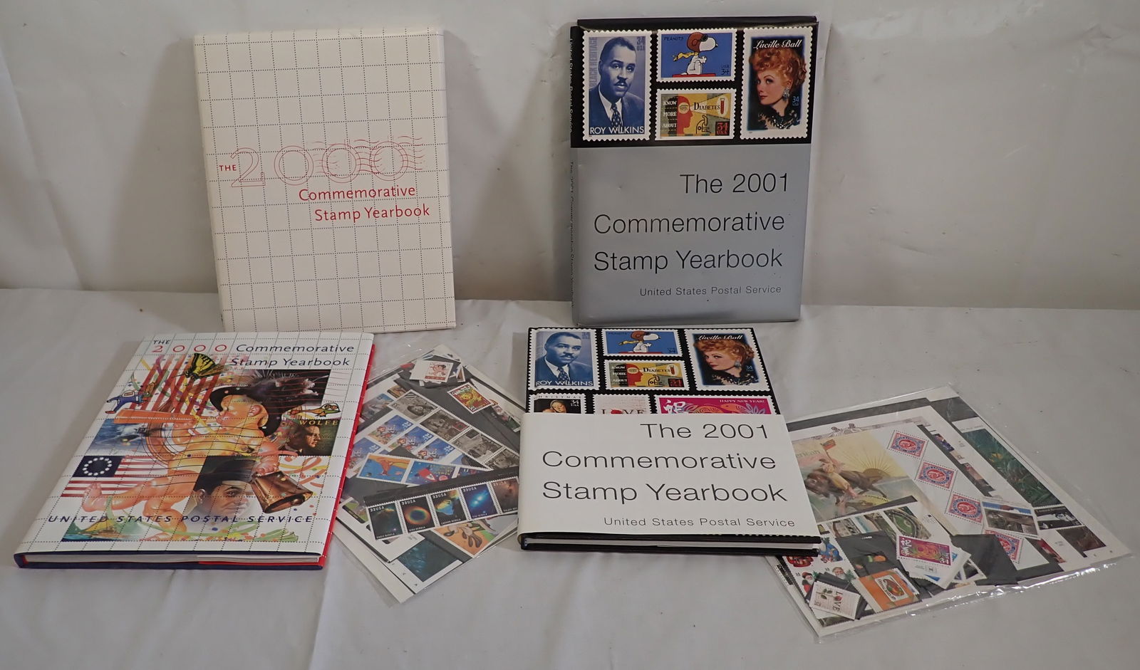 2000 & 2001 Commemorative Stamp Yearbooks (1 of 3)