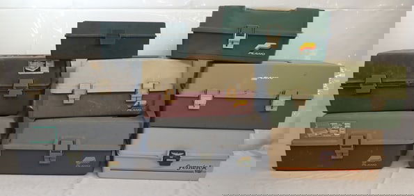 8 Tackle Boxes