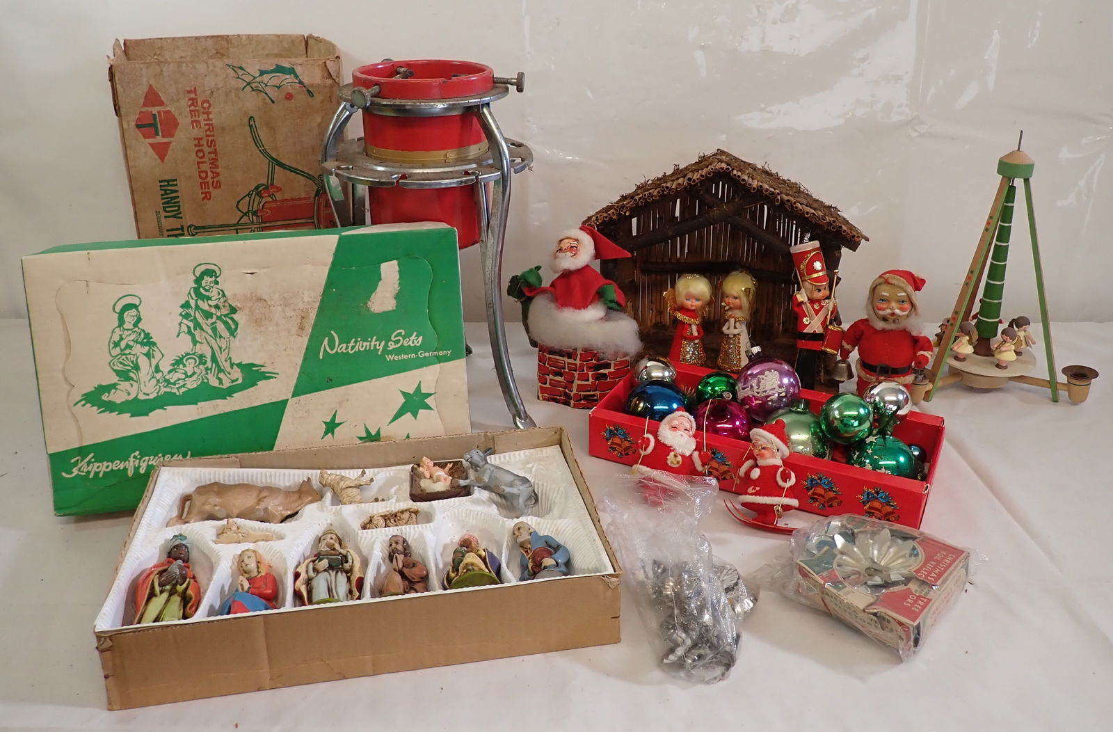 Nativity Christmas Tree Stand Decorations & Ornaments (1 of 9)