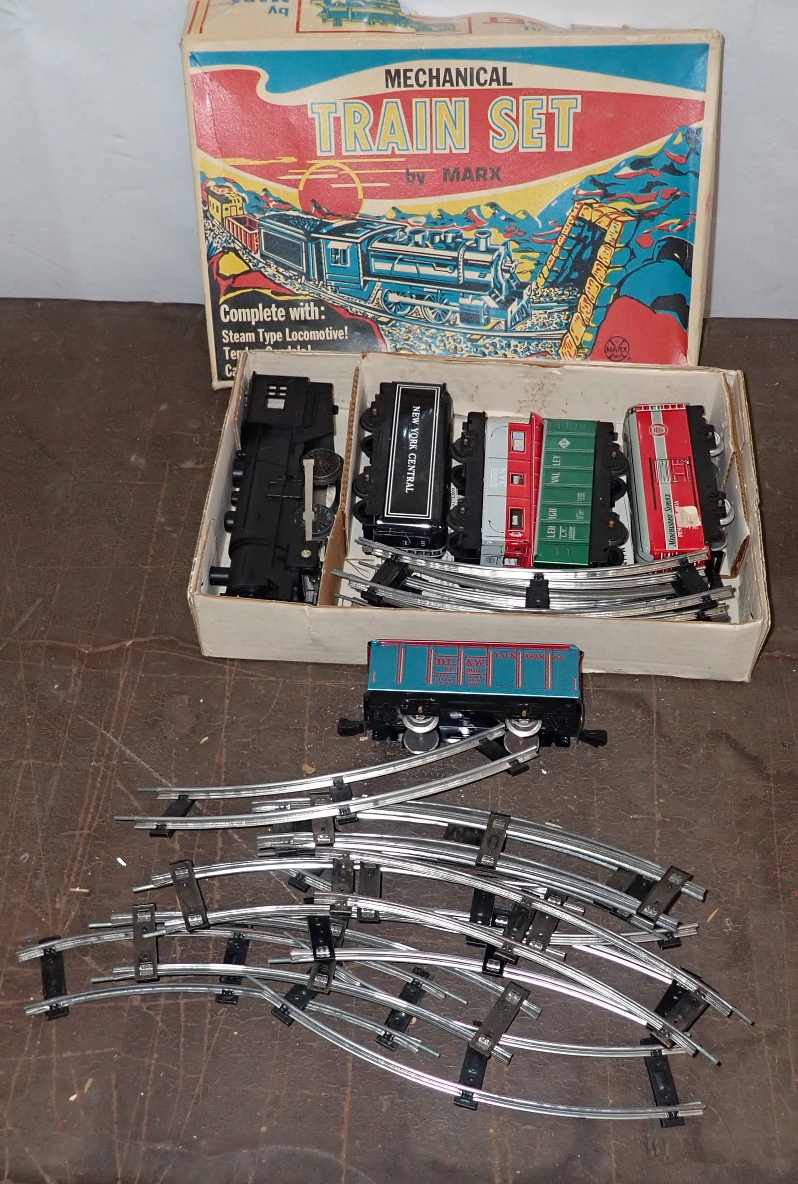Marx Mechanical Train Set (1 of 4)