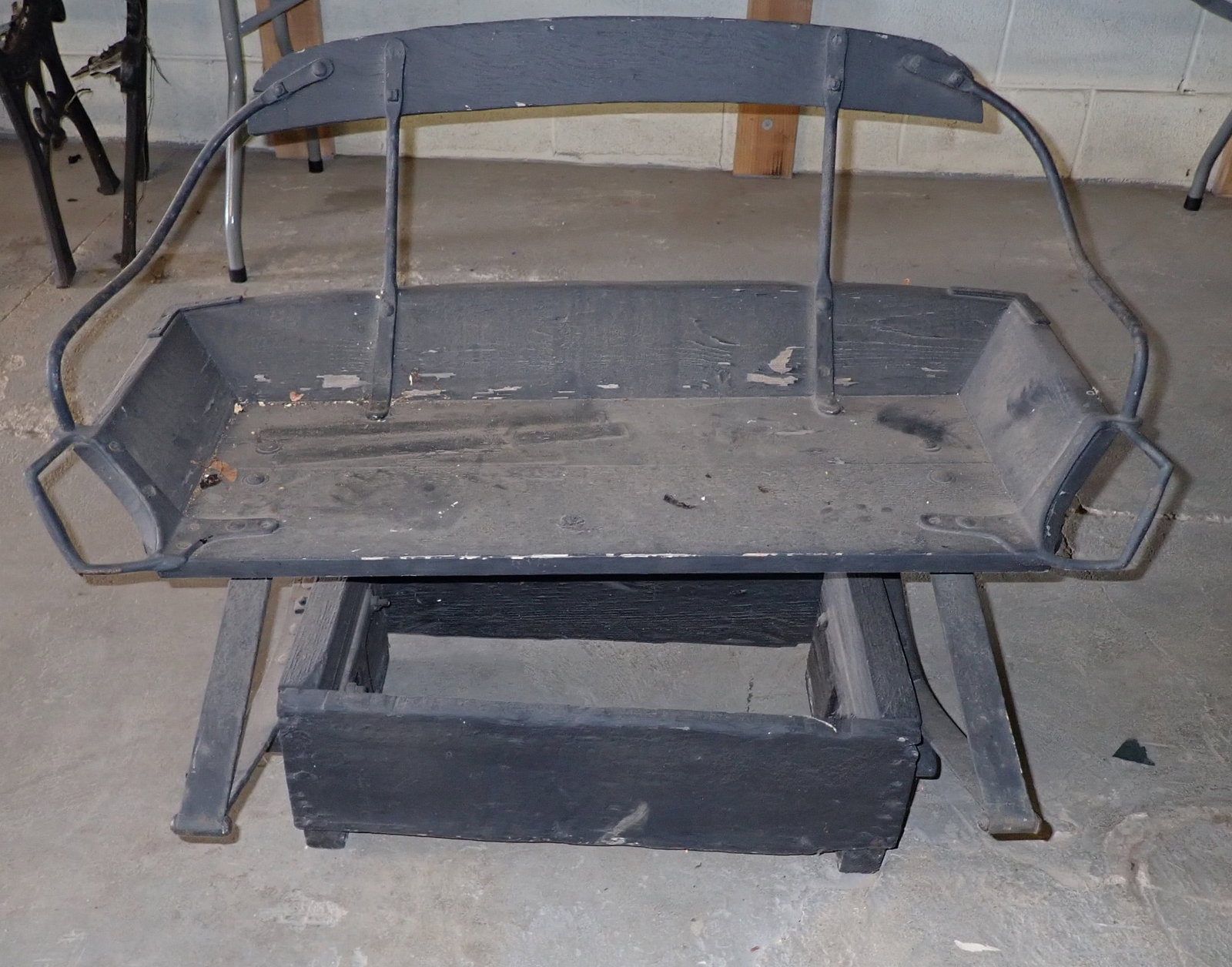 Buggy Seat: Approx 26" x 38" x 29 1/4" tall. No in house shipping !