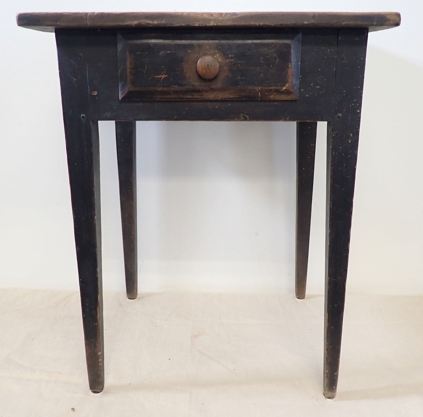 One Drawer Tapered Leg Stand (1 of 9)