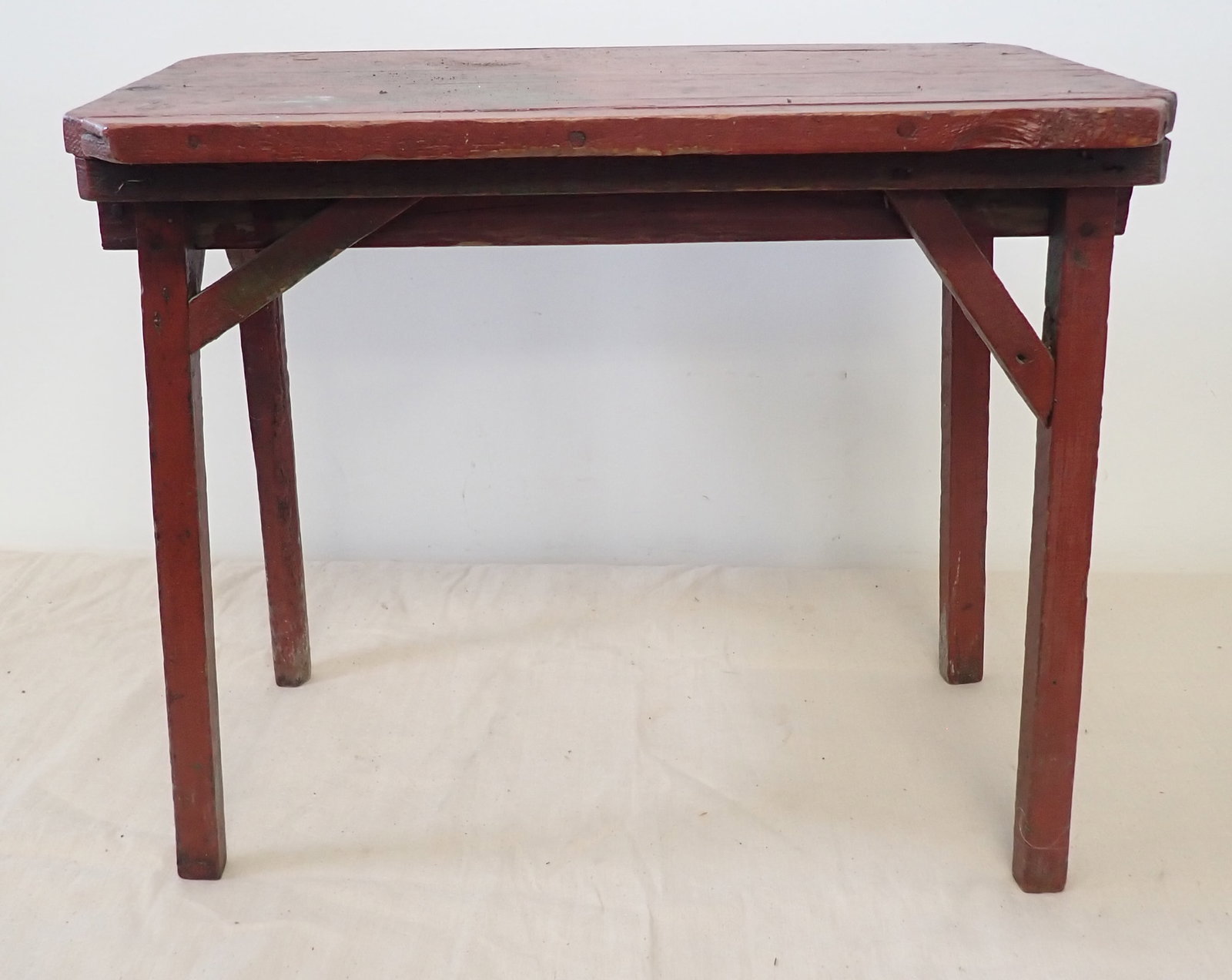 Primitive Table in Red Paint: Approx 15 1/4" x 22 1/2" x 18 3/4" tall. No in house shipping !