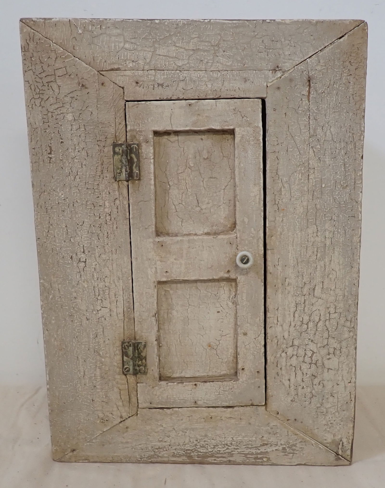 Primitive Medicine Cabinet w/ Alligatored White Paint (1 of 5)