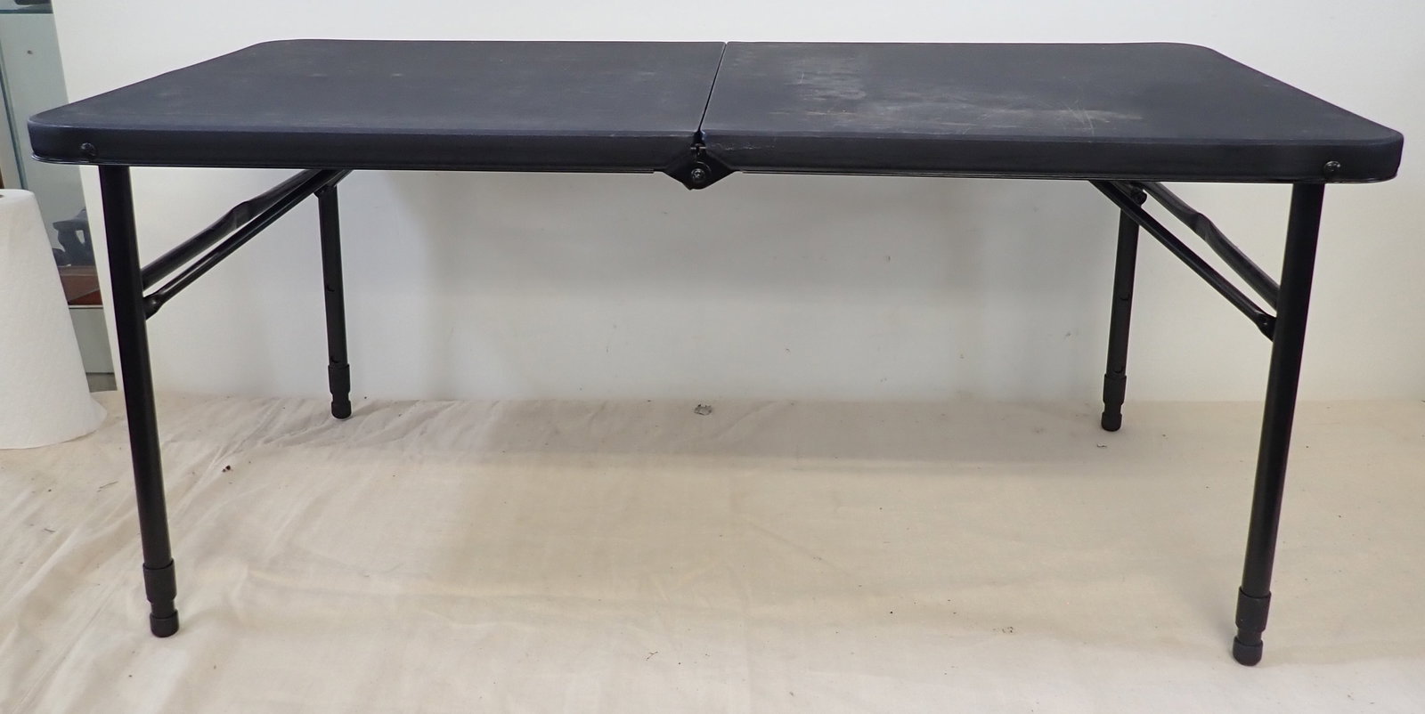 Folding Table (1 of 2)