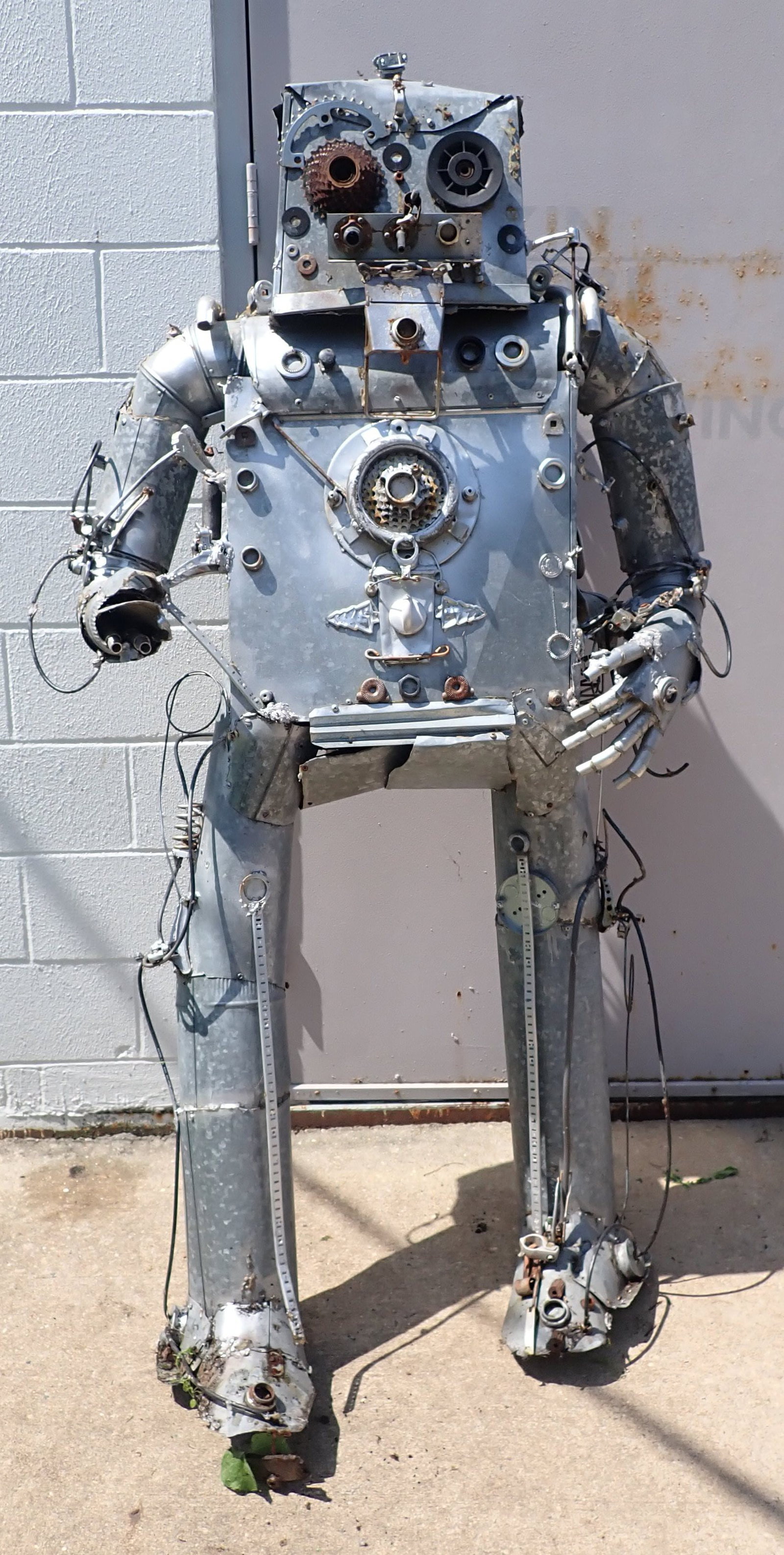 Outsider Art Robot Sculpture (1 of 11)