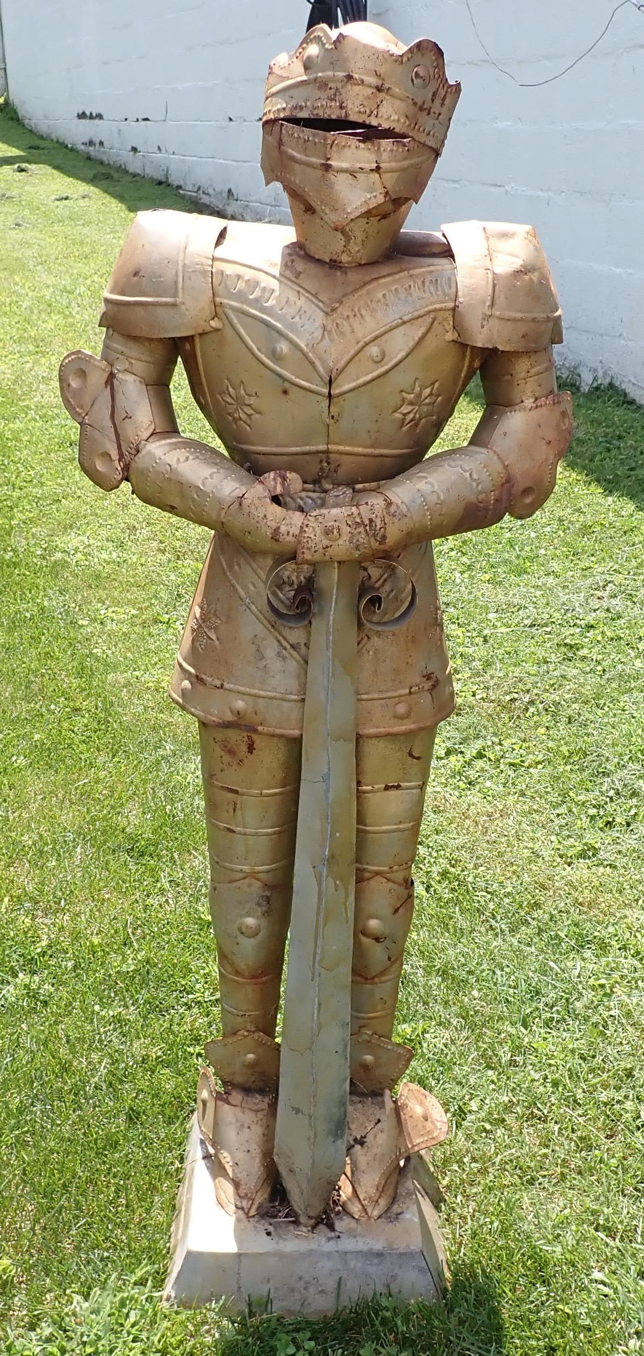 Tin Suit of Armor: Apprx 47" tall. No in house shipping !