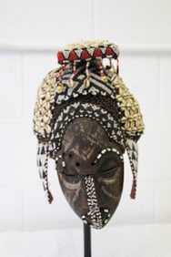 Kuba Beaded Hooded Mask w/ Shells