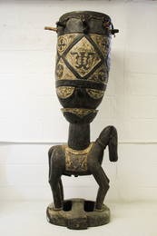 Pliw'o Figural Drum