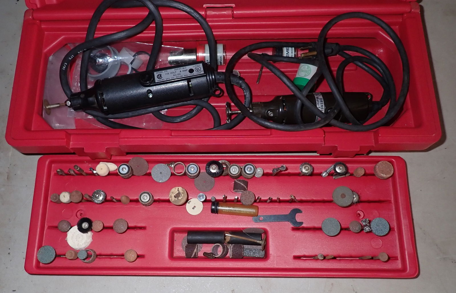 Dremels & Attachments (1 of 3)