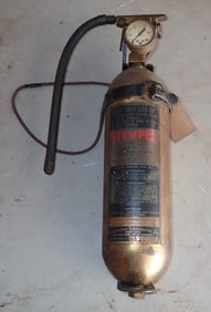 Stempel Fire Extinguisher w/ Wall Bracket