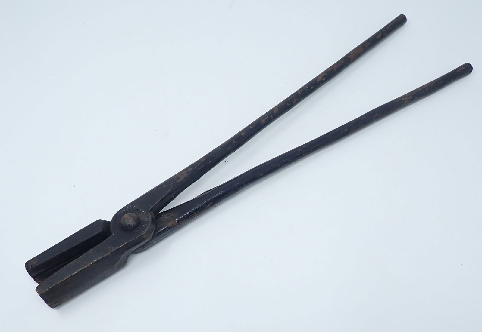 Blacksmith Tongs: Apprx 1" wide and 18" long. Shipping available