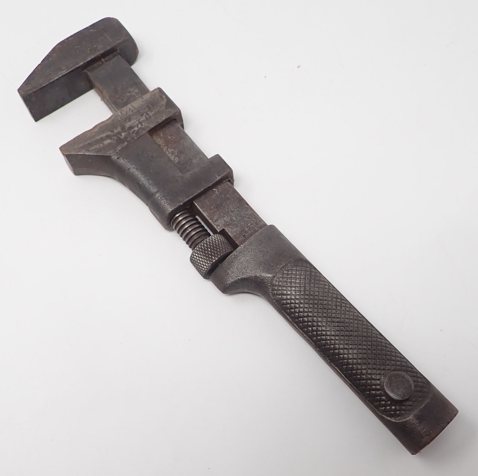 Pexto 12" Pipe Wrench: Shipping available
