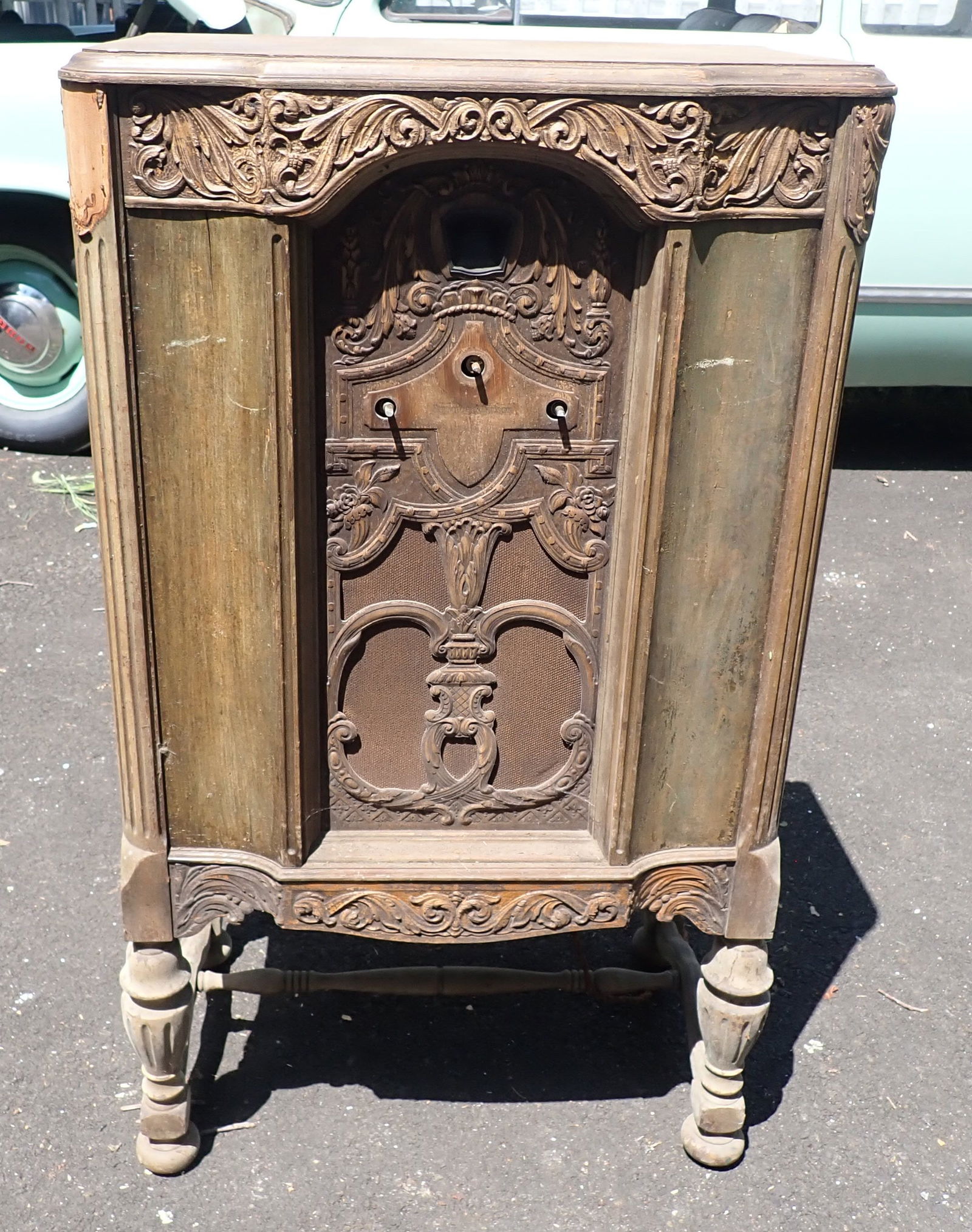 Stromberg Carlson Floor Model Radio (1 of 5)