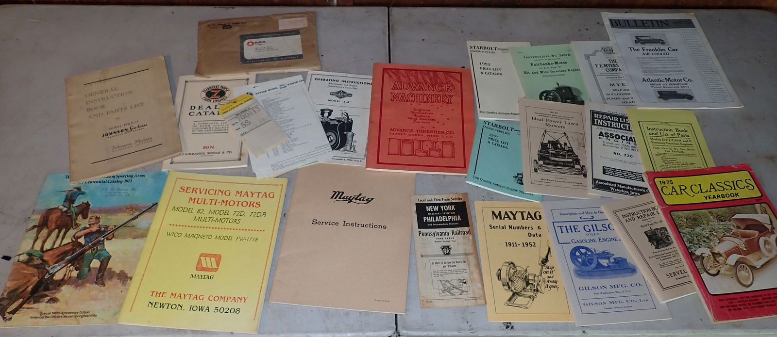 Maytag Briggs & Stratton Engine Manuals & Misc (1 of 9)