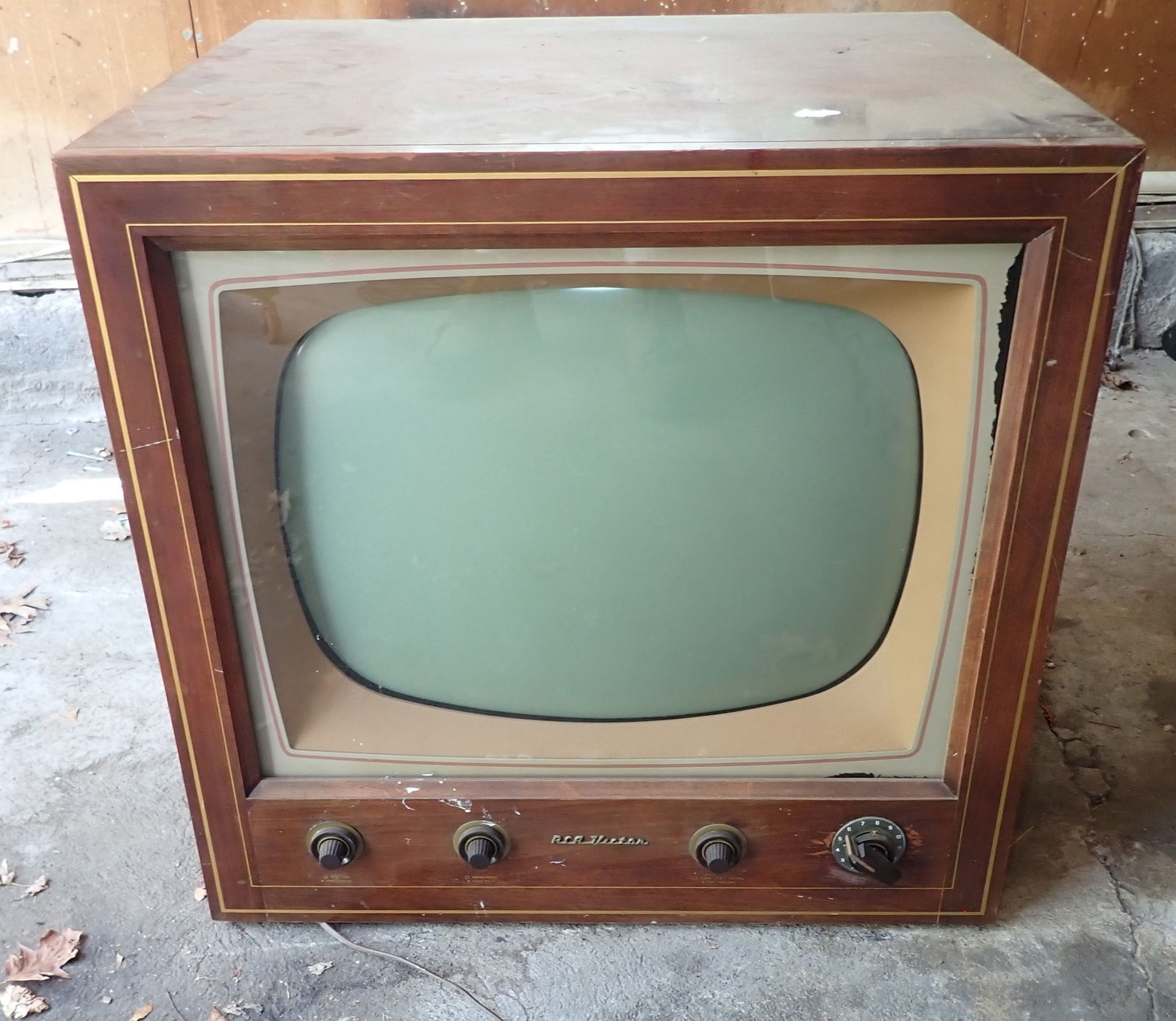 RCA Victor Television (1 of 4)